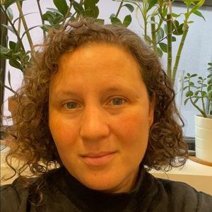 Meet your Posher, Elizabeth